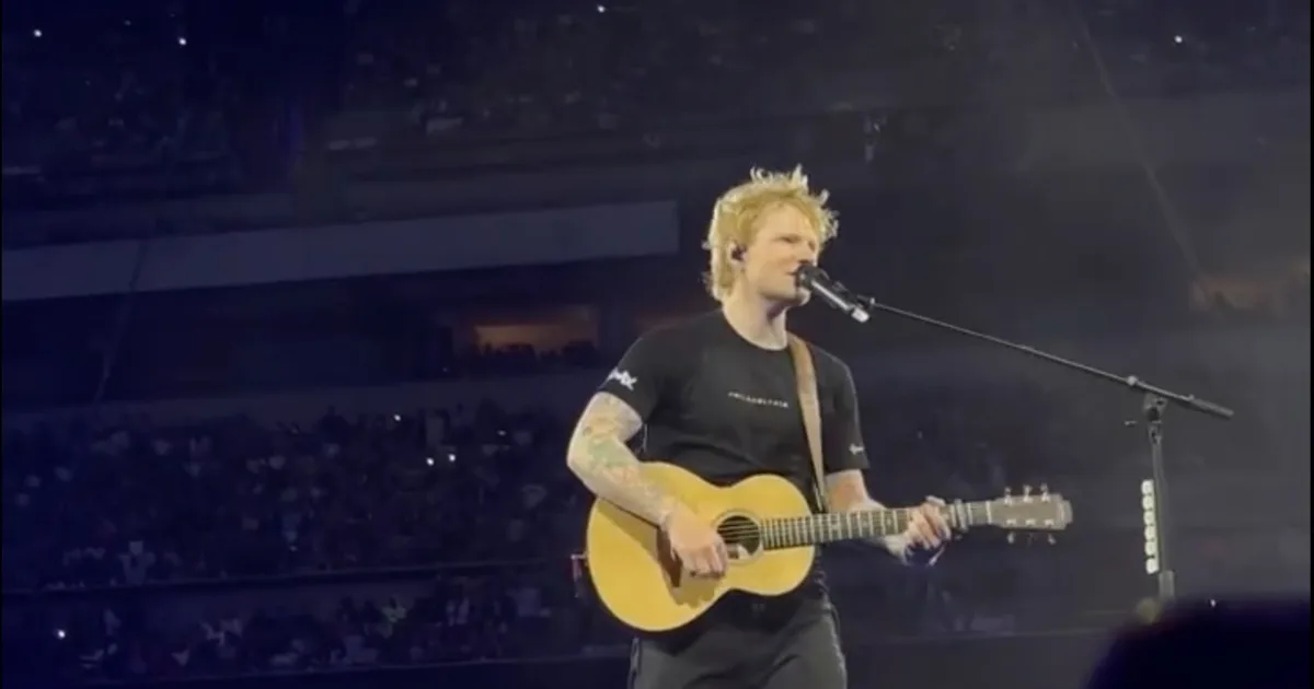 Ed Sheeran net worth, performing live in Philadelphia